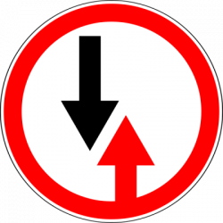 Знак дорожный 2.6 "Преимущество встречного движения" (тип.2, пл.А)